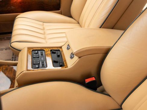 Used 1998 Rolls-Royce Silver Spur image 20