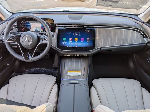 New 2026 Mercedes-Benz E 350 4MATIC Sedan image 29