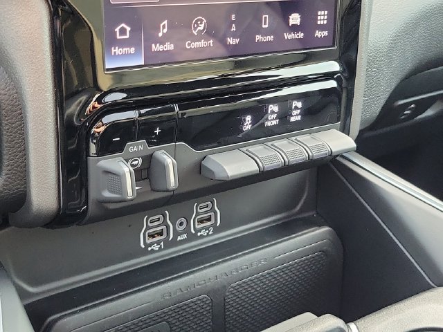 Used 2025 RAM 1500 Big Horn AWD/4WD image 21