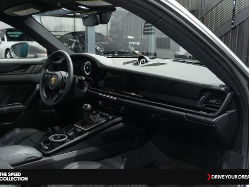 Used 2024 Porsche 911 Carrera T image 19