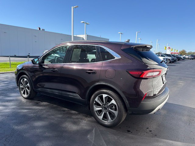 Used 2023 Ford Escape Platinum AWD/4WD image 4