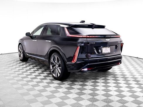 Certified 2025 Cadillac Lyriq Luxury w/ LPO, Floor Liner Package AWD/4WD image 3