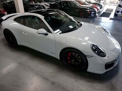 Used 2018 Porsche 911 GT3 RS image 56