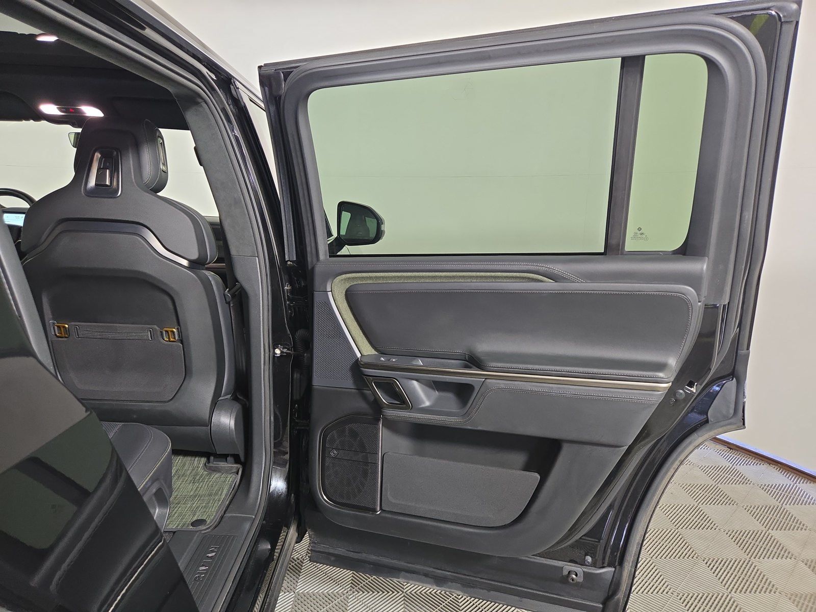 Used 2023 Rivian R1S Adventure Quad AWD/4WD image 19