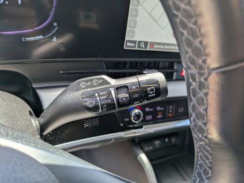 Certified 2023 Kia Sportage EX FWD image 33
