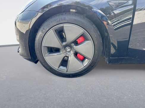 Used 2023 Tesla Model 3 Standard Range RWD image 11
