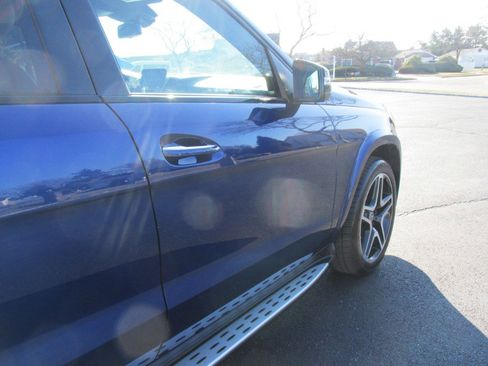 Used 2017 Mercedes-Benz GLS 550 4MATIC image 29