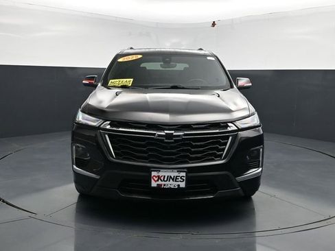 Used 2023 Chevrolet Traverse Premier w/ Redline Edition AWD/4WD image 2