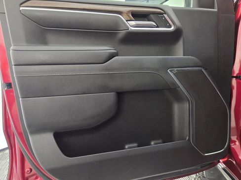 Used 2024 Chevrolet Silverado 1500 LT image 20