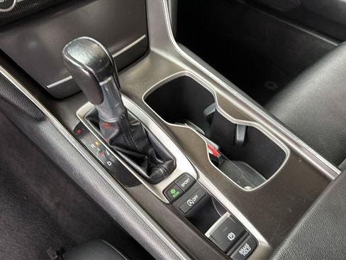 Used 2021 Honda Accord Sport image 26