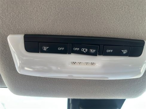 New 2025 Nissan Versa SV w/ Trunk Package image 19