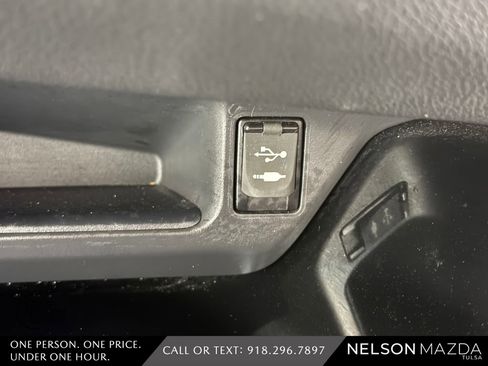 Used 2019 Toyota C-HR Limited FWD image 35