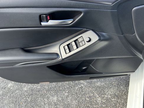 Used 2021 Toyota Avalon XSE image 15