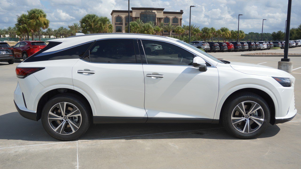 Certified 2024 Lexus RX 350 Premium w/ Accessory Package (Z1) FWD image 4