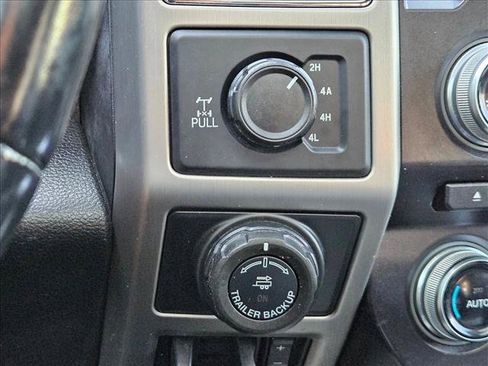 Used 2018 Ford F150 Platinum w/ Equipment Group 701A Luxury AWD/4WD image 22