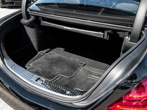 Used 2019 Mercedes-Benz S 560 4MATIC Sedan image 56