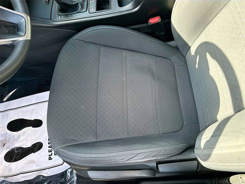 Used 2017 Kia Sorento LX image 18