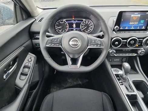 New 2025 Nissan Sentra SV image 8