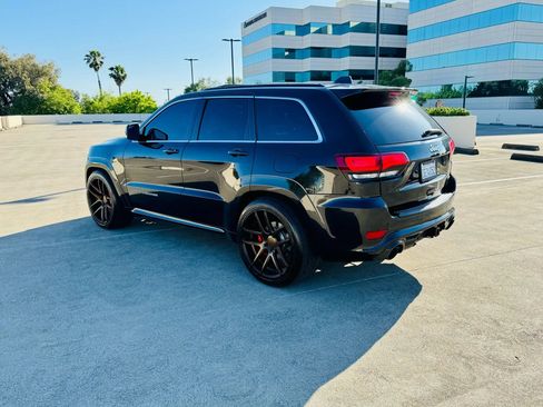 Used 2014 Jeep Grand Cherokee SRT8 w/ Luxury Group II image 16