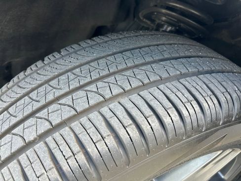 Used 2025 Ford Explorer ST w/ Sun And Sound Package RWD image 30