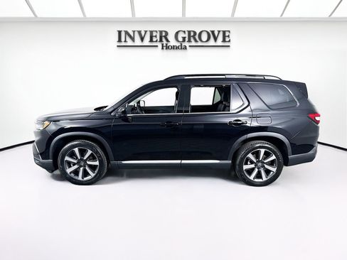 Used 2025 Honda Pilot Touring image 8