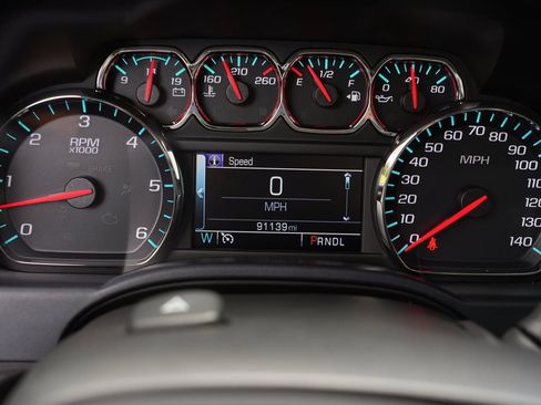 Used 2018 Chevrolet Silverado 1500 LT w/ All Star Edition AWD/4WD image 34