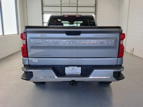 Used 2023 Chevrolet Silverado 1500 LT AWD/4WD image 7