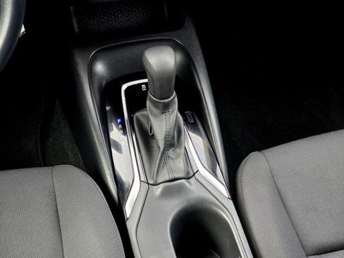 Used 2023 Toyota Corolla LE image 19