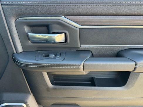 Used 2025 RAM 2500 Laramie w/ Night Edition image 21