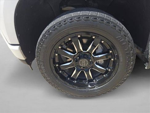 Used 2019 Chevrolet Silverado 1500 High Country w/ High Country Premium Package AWD/4WD image 25