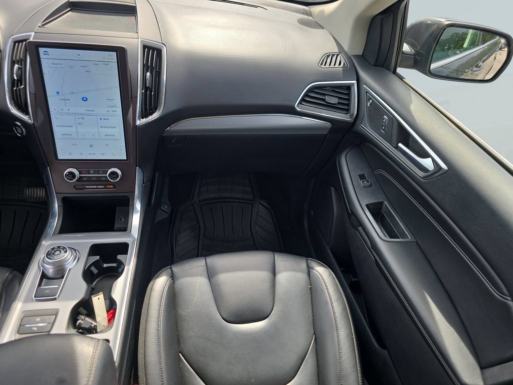 Used 2021 Ford Edge Titanium AWD/4WD image 16