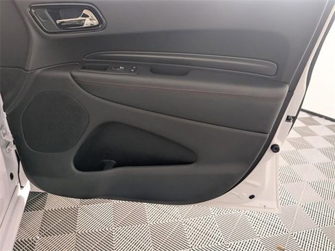 Used 2023 Dodge Durango GT image 36