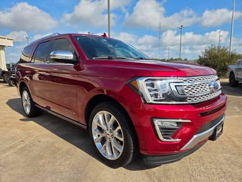 Used 2019 Ford Expedition Platinum RWD image 3