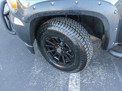 Used 2018 GMC Canyon SLE w/ SLE Convenience Package image 30