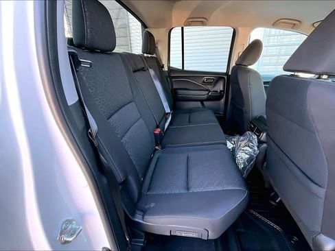 Used 2025 Honda Ridgeline Sport image 17