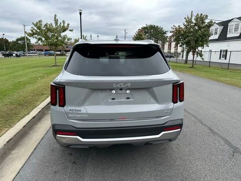 New 2026 Kia Sorento S image 18