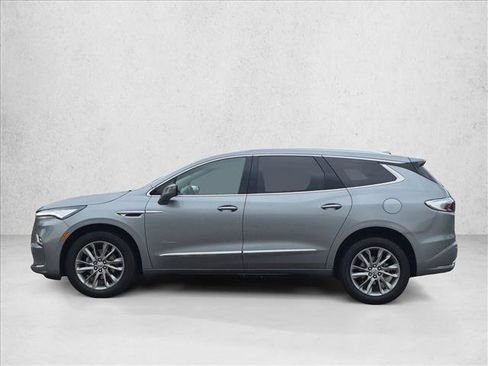 Used 2023 Buick Enclave Avenir w/ Avenir Technology Package AWD/4WD image 8