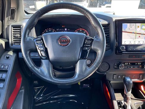 Used 2022 Nissan Frontier Pro-X image 5