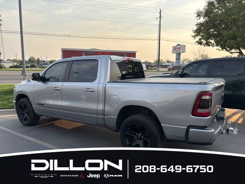Used 2022 RAM 1500 Big Horn AWD/4WD image 4
