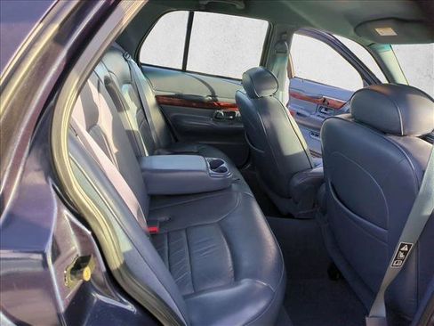 Used 2002 Mercury Grand Marquis GS RWD image 17