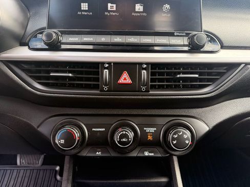 Used 2021 Kia Forte LXS image 22