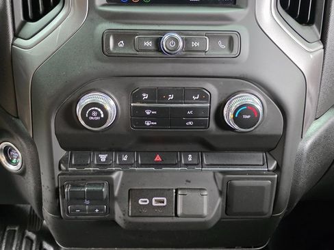 Used 2024 GMC Sierra 3500 Pro w/ Convenience Package image 20