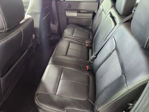Used 2016 Ford F250 Lariat w/ Lariat Interior Package AWD/4WD image 14