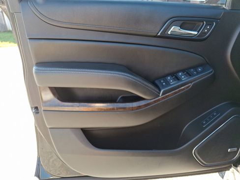 Used 2015 Chevrolet Tahoe LT image 14