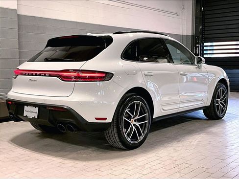 Used 2025 Porsche Macan image 17