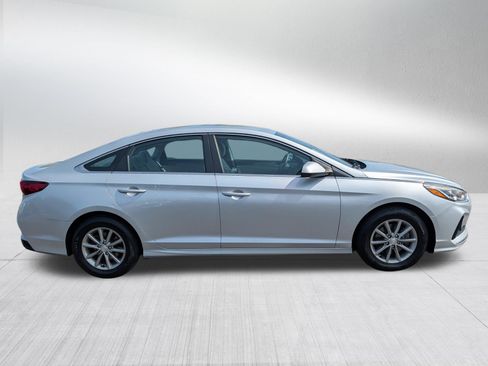 Used 2018 Hyundai Sonata SE FWD image 8