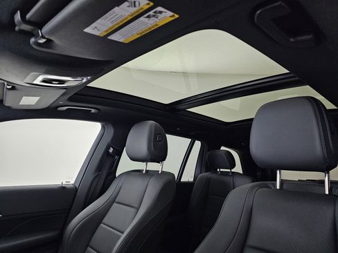 Certified 2023 Mercedes-Benz GLS 450 4MATIC image 11