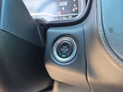 Used 2022 GMC Yukon AT4 AWD/4WD image 29