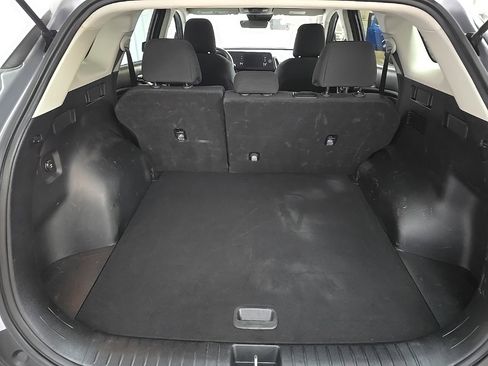 Used 2023 Kia Sportage LX image 11