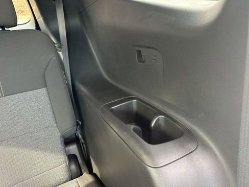 Used 2025 GMC Acadia Elevation image 50